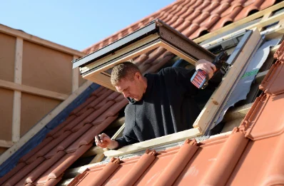 Pose de fenêtres de toit Velux à Lozinghem